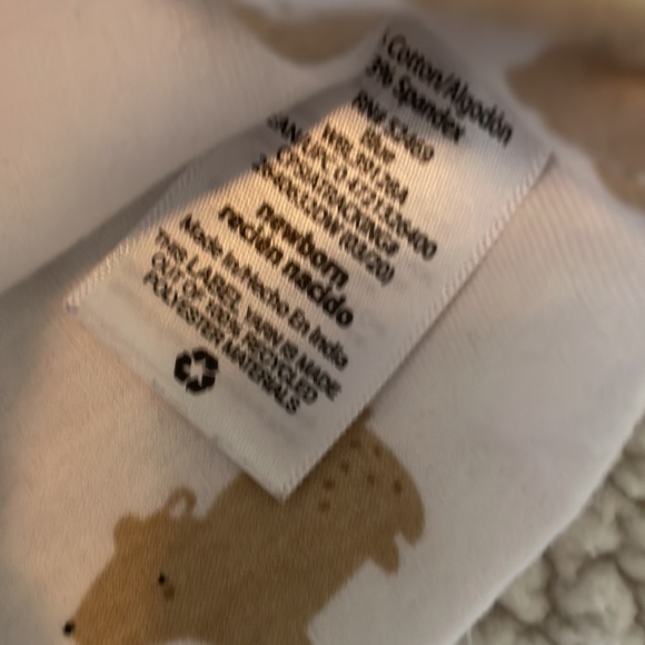 Newborn Boy onesie and matching hat - Picture 5 of 5